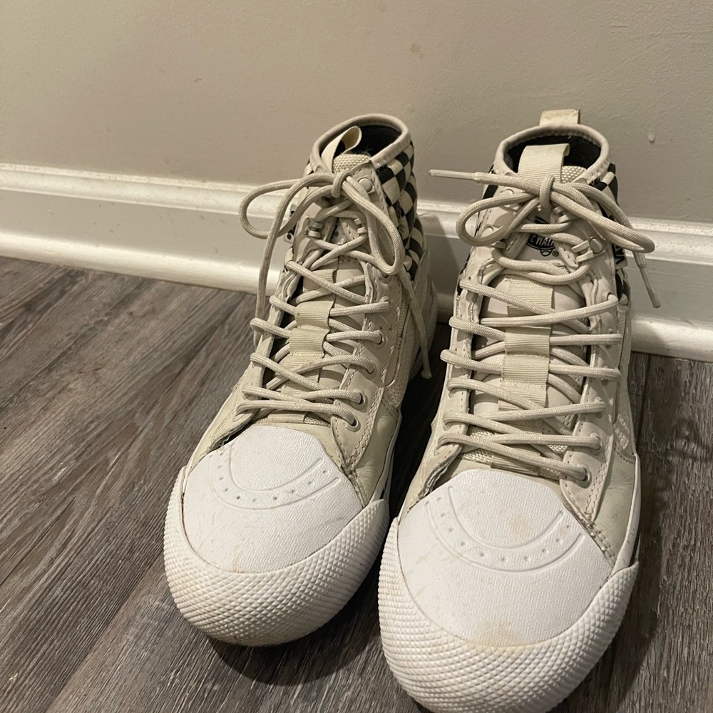 Vans Men's High-Top Sneakers in White and Cream